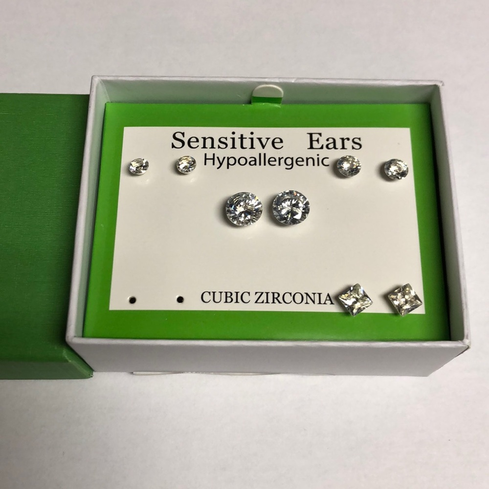 Cubic Zirconia Sensitive Ears Earring Set